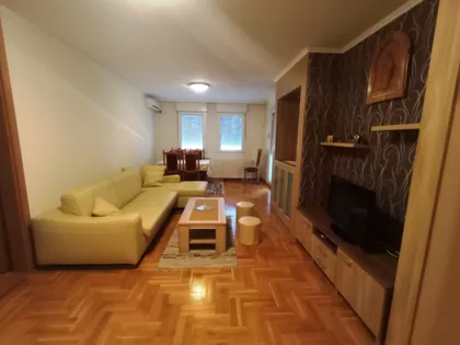 Ratka Mitrovića | 4zida.rs