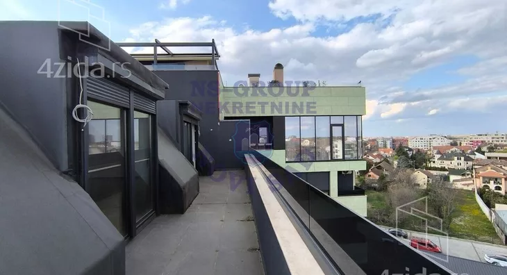 Petosoban stan | 4zida