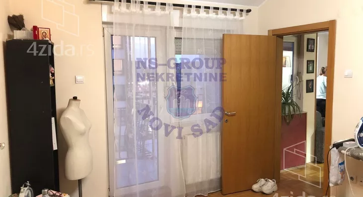 Šestosoban stan | 4zida