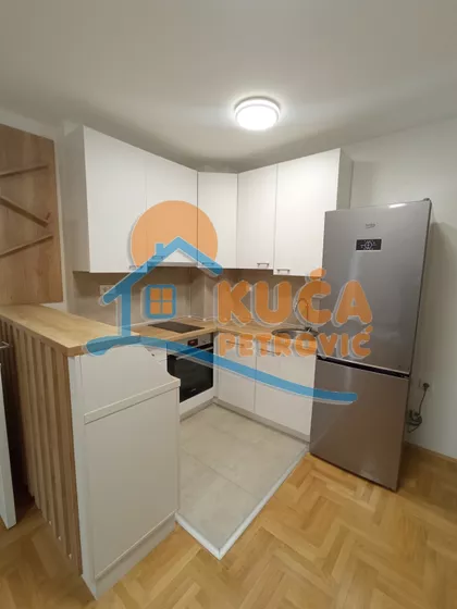 Prvomajska | 4zida.rs