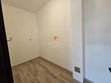 Vlado Jurić | 4zida.rs