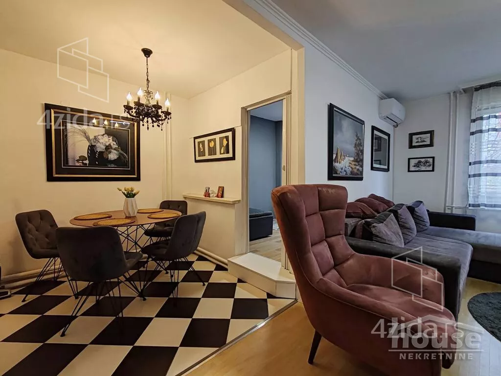 Troiposoban stan | 4zida