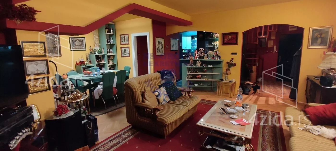 Četvorosoban stan | 4zida