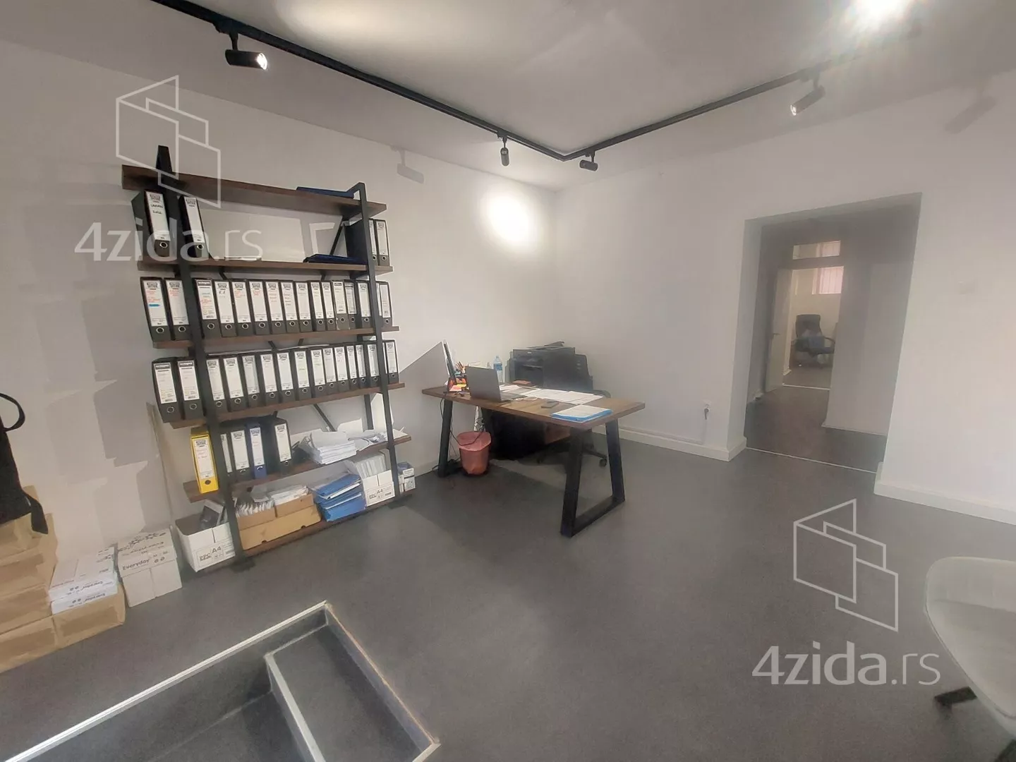Poslovni prostor | 4zida
