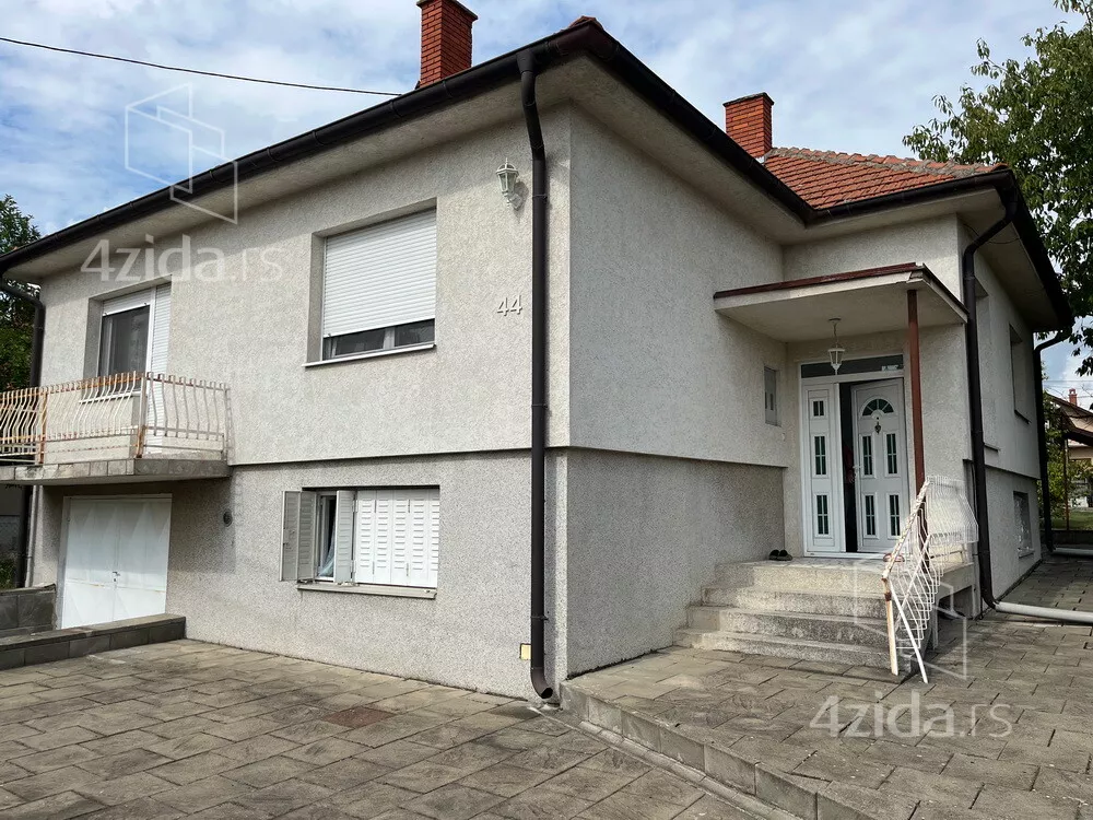 Kuća | 4zida