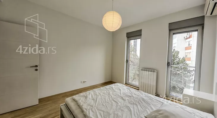 Četvoroiposoban stan | 4zida