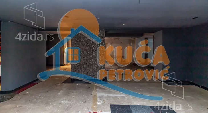 Lokal | 4zida