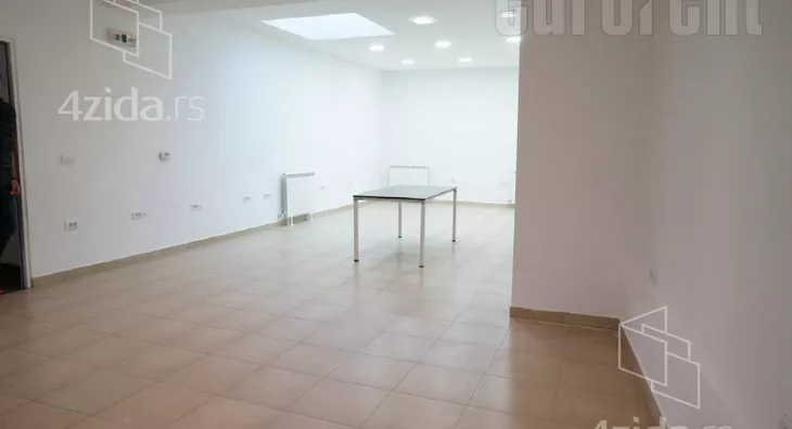 Poslovni prostor | 4zida