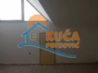 Lokal | 4zida