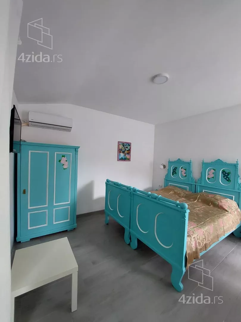 Turistički objekat | 4zida