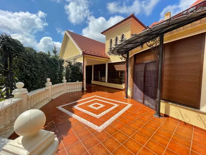 Okolne lokacije | 4zida.rs