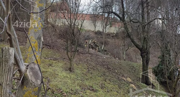 Plac | 4zida