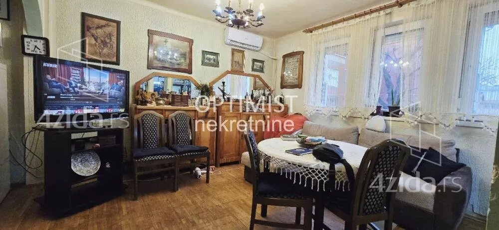 Troiposoban stan | 4zida