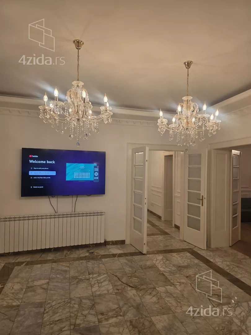 Petosoban stan | 4zida