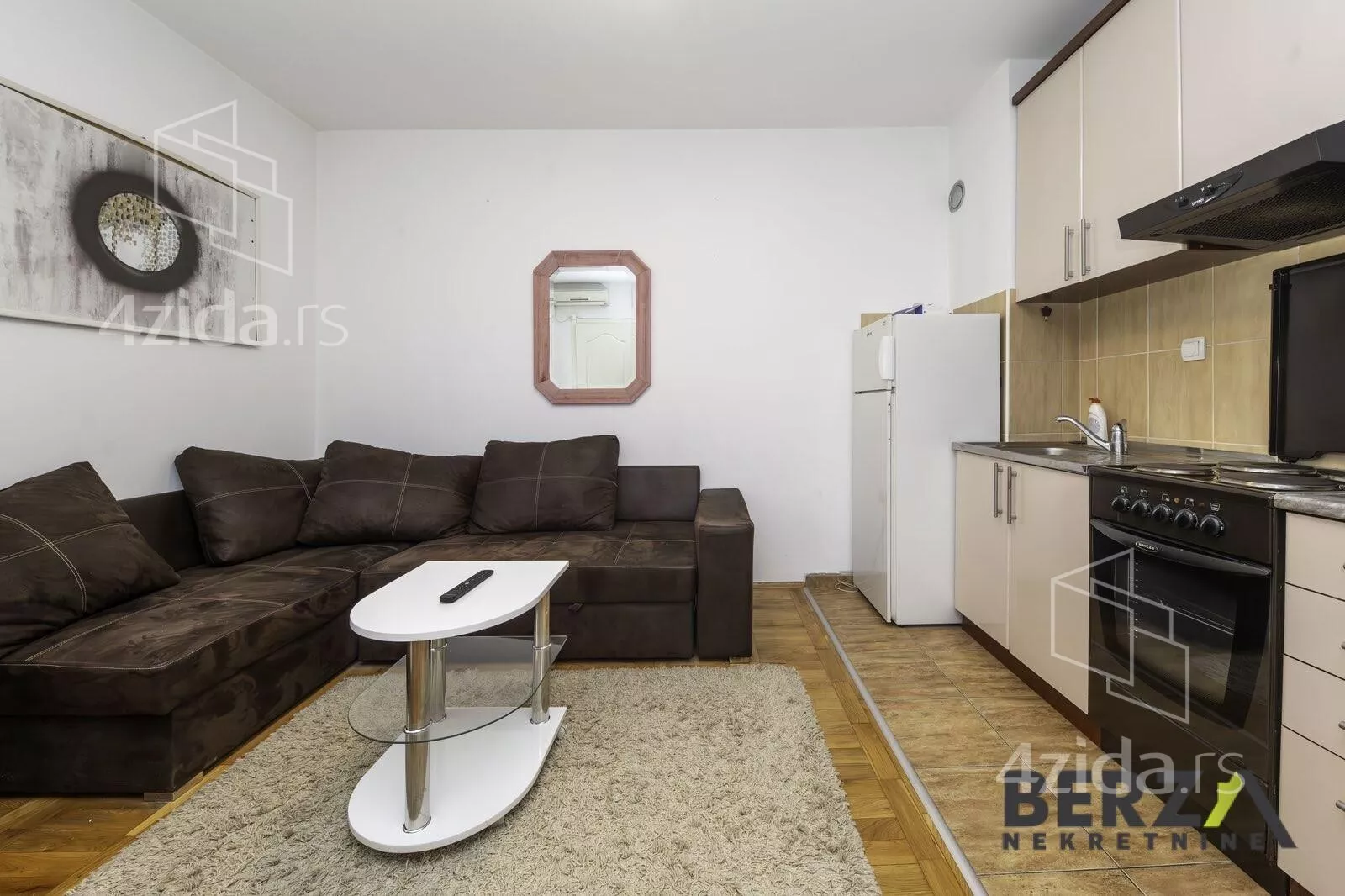 Jednoiposoban stan | 4zida