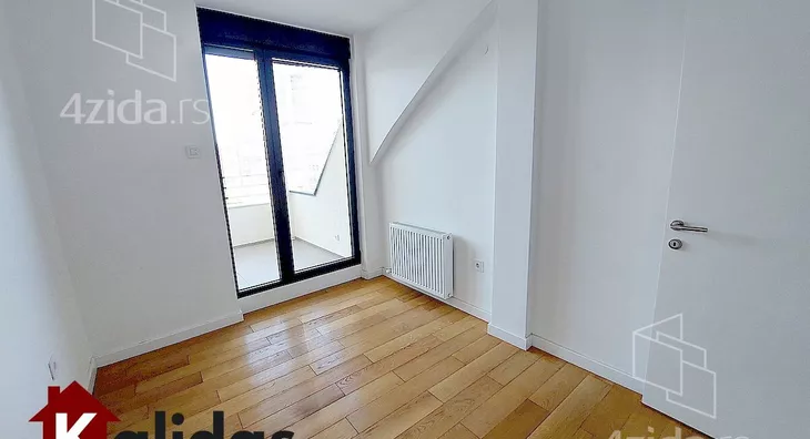 Petosoban stan | 4zida