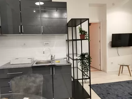 Francuska | 4zida.rs