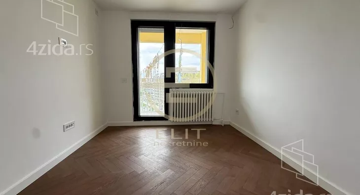 Četvoroiposoban stan | 4zida