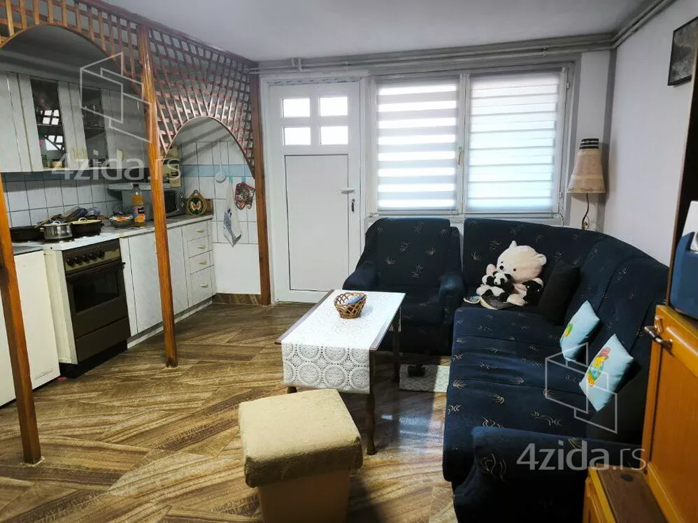 3-etažna kuća | 4zida