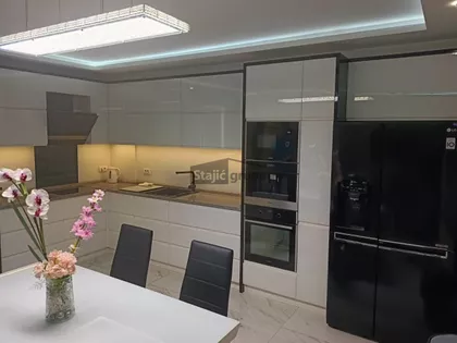 Slavonska | 4zida.rs