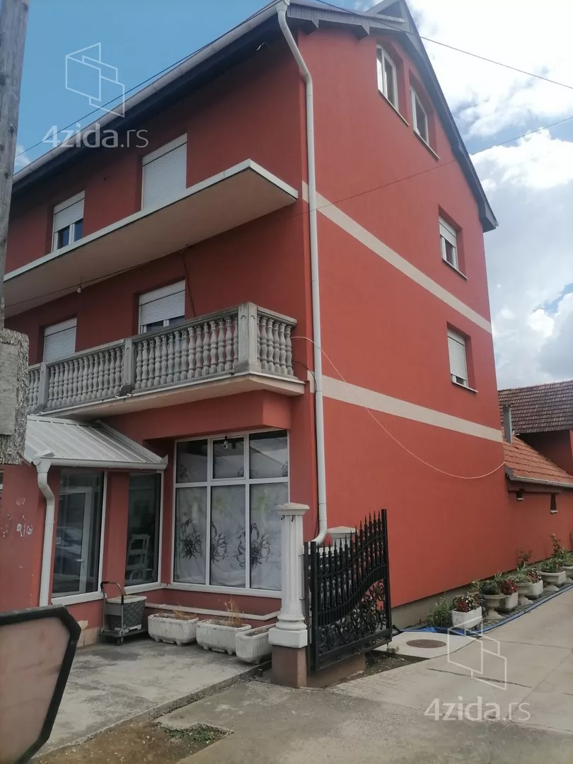 4-etažna kuća | 4zida