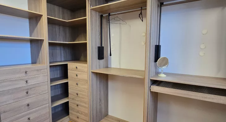 Šestosoban stan | 4zida