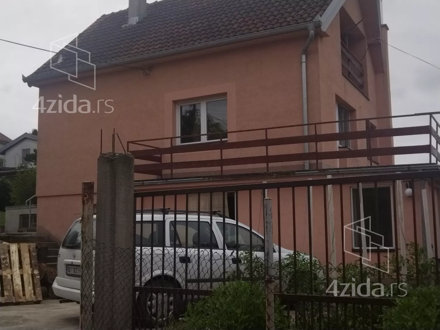3-etažna kuća | 4zida