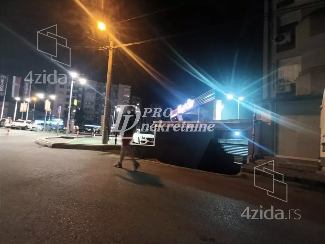 Garaža | 4zida