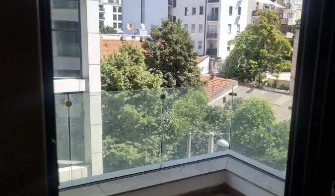 Četvoroiposoban stan | 4zida
