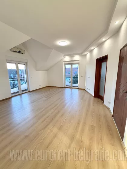 ŽARKOVO | 4zida.rs