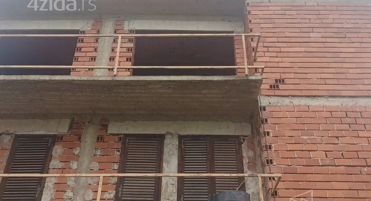 3-etažna kuća | 4zida