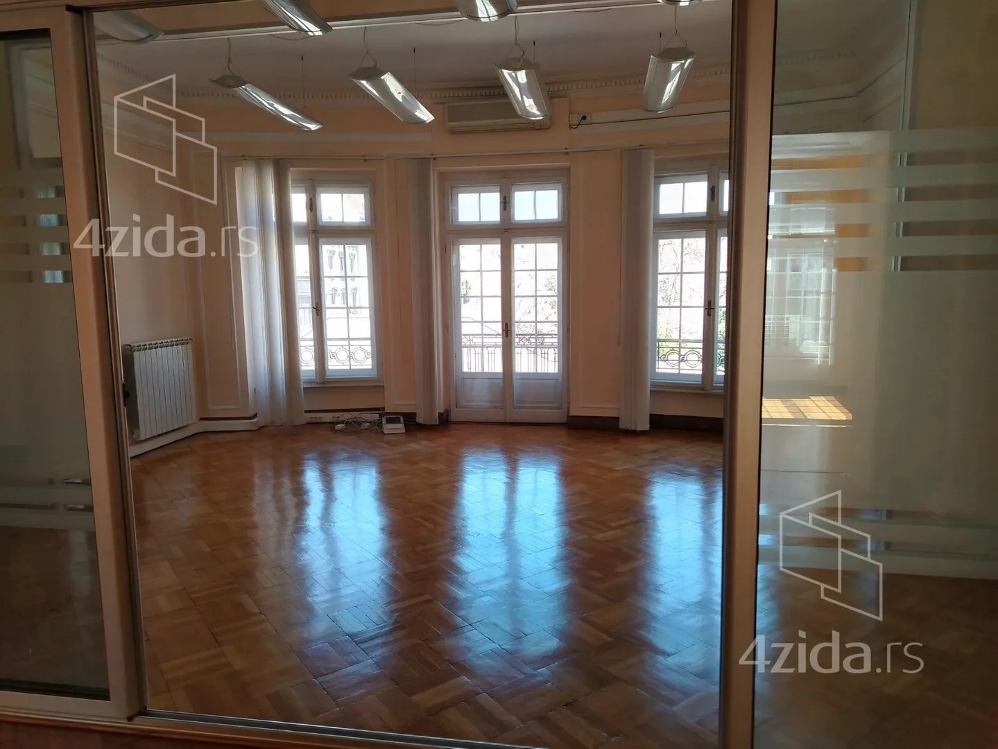 Kancelarija | 4zida
