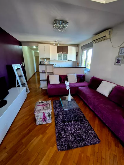 Miklošićeva 23 | 4zida.rs