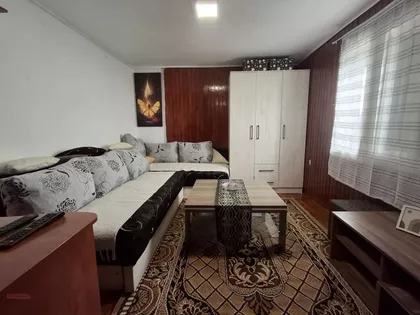 KARABURMA-KOD CRKVE | 4zida.rs