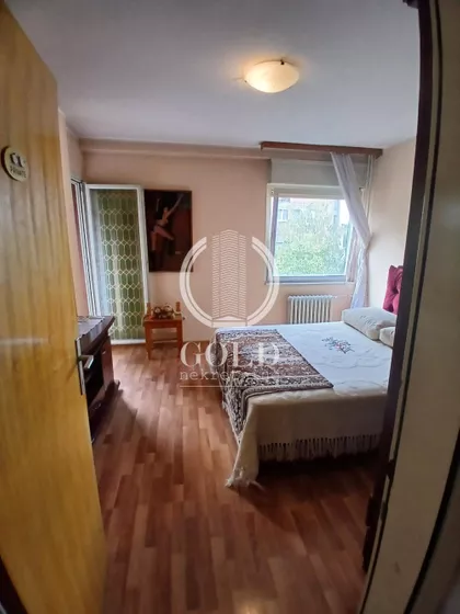 Pariske komune | 4zida.rs