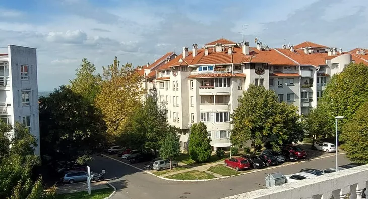 Petosoban stan | 4zida