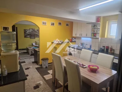 Cara Dušana | 4zida.rs