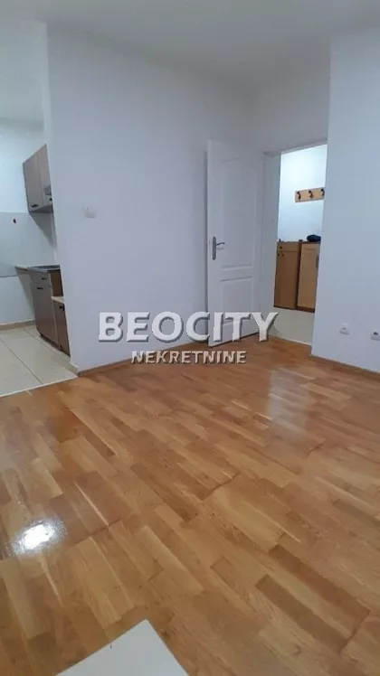 Janka Čmelika | 4zida.rs