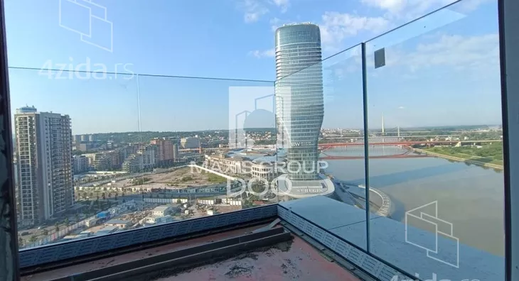 Četvoroiposoban stan | 4zida