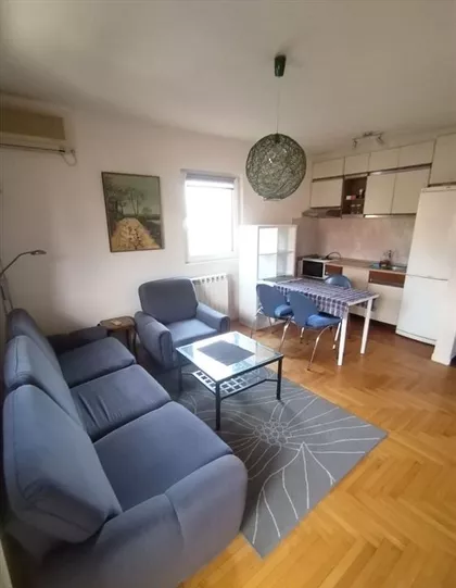 Vitezova Karađorđeve Zvezde | 4zida.rs