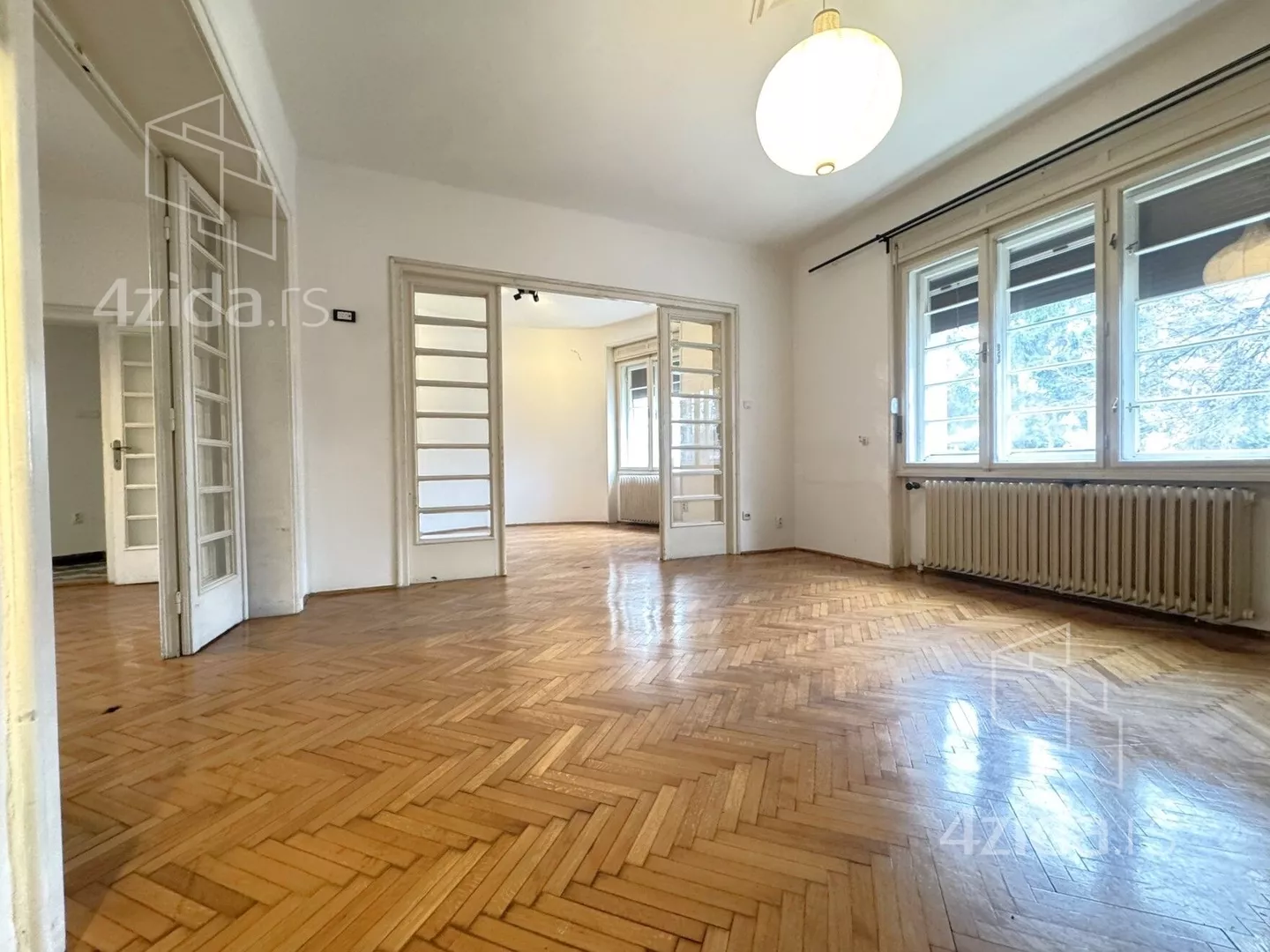 Troiposoban stan | 4zida