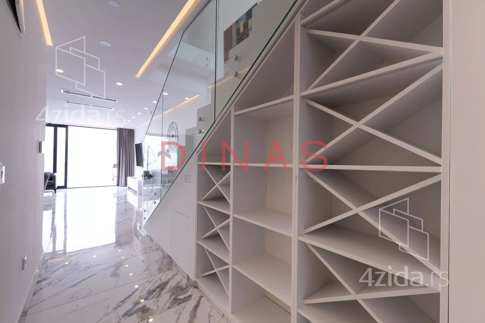 Kuća | 4zida