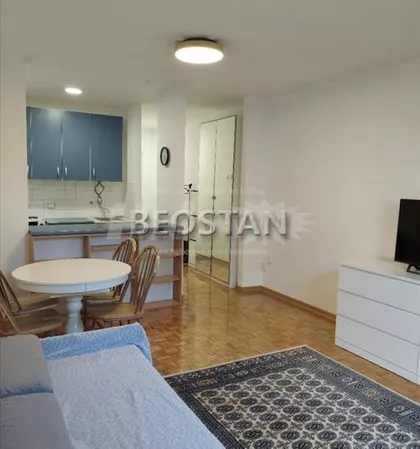 Prve Pruge | 4zida.rs