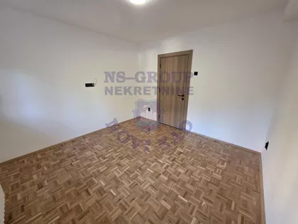 Pariske Komune | 4zida.rs