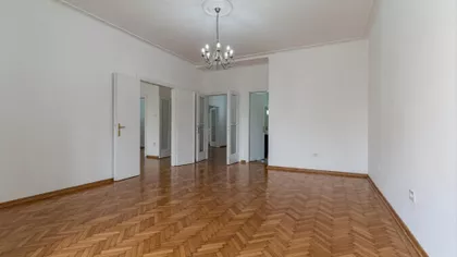 Trg Nikole Pašića | 4zida.rs