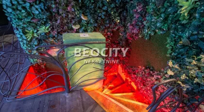 Jovana Ćirilova | 4zida.rs