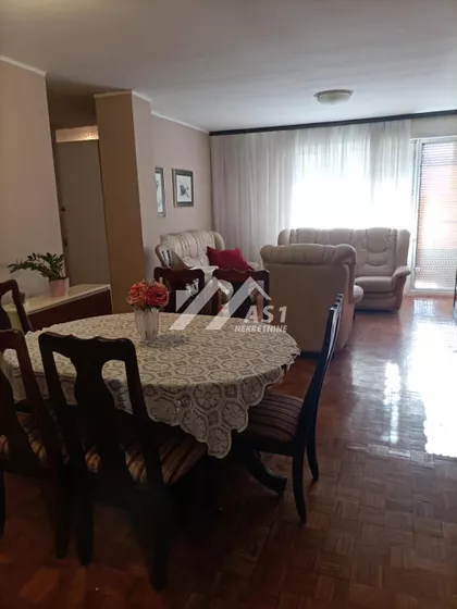 Bulevar Cara Lazara | 4zida.rs