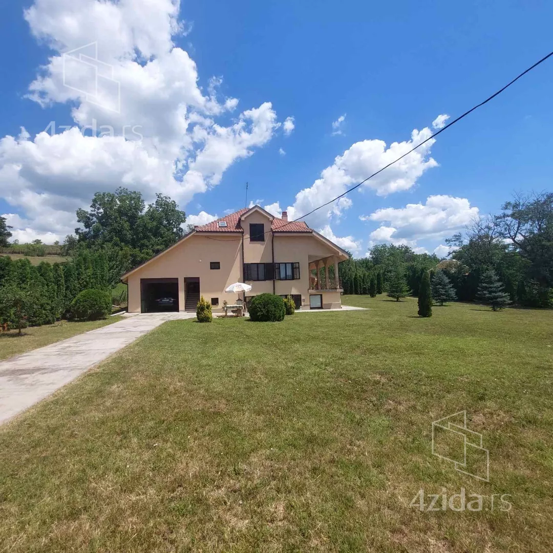 3-etažna kuća | 4zida