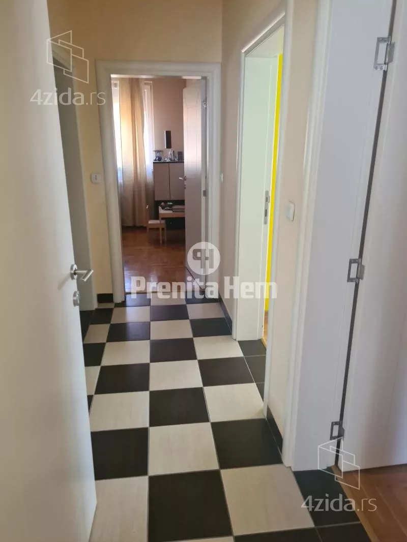 4-etažna kuća | 4zida
