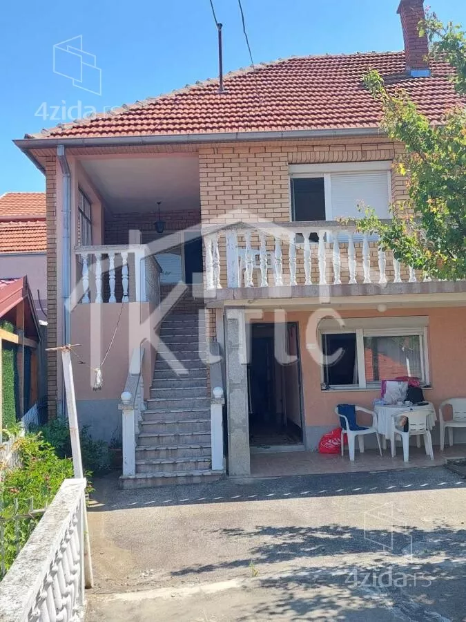 Kuća | 4zida
